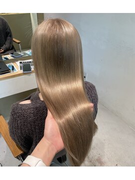 スリー(THREE) ブロンドカラー×髪質改善ヘアエステ