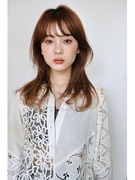 シア(SHEA gakugeidaigaku) 暖色カラー/大人レイヤーカット/顔周りレイヤー/30代40代50代