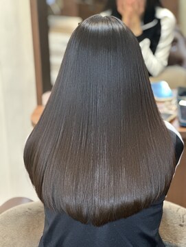 ヘアケアアンドヘアデザイン リベール(L:belle) 井野/ストレートパーマ/コモレビ/美髪/髪質改善/艶髪