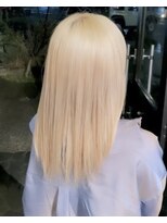 ルプラ ガーデン(le-pla garden) レイヤーカット#抜きっぱなしブリーチ#ブロンド#豊橋#豊川#田原