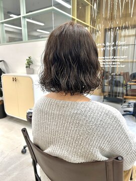 ペピンバイメルシー(pepin by merci.) コテ巻き風パーマ