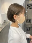 ショートボブ