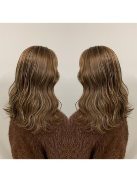 アローズ 荒尾店(arose) 10代20代透明感ベージュ波巻きウェーブ無造作セミロング