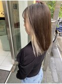 高めのイヤリングインナーカラーホワイトベージュ錦糸町北口