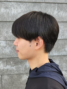 ニアウ 伊勢崎連取店(Niau) ナチュラル刈り上げマッシュニュアンスパーマセンターパート