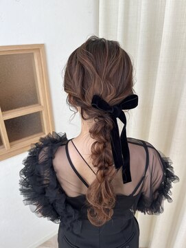 ソノ(sono) 編みおろし 編みおろしアレンジ 結婚式ヘア 参列ヘア 袴ヘア