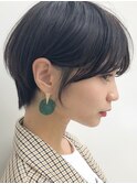 顔周りレイヤーカットグレージュカラーくびれボブショートカット