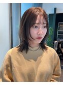 ブリーチなしオリーブベージュ×顔周りレイヤーミディアム