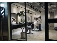 スワッグバーバースタジオ(SWAG BARBER STUDIO)の雰囲気（バーバーとメンズ美容のいいとこどり）