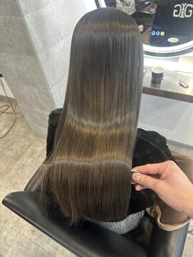 アンダーバーホワイト(_white) ハイライトブリーチ髪質改善トリートメントエクステ神戸三宮