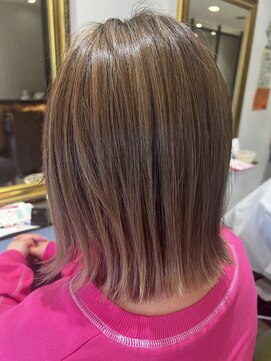 ビューティーリゾート アカヒゲ(Beauty Resort AKAHIGE) シークレットハイライト×パツボブ