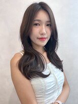 トゥルーズ(TLUUS)&nbsp;TLUUSアプリコットオレンジハイライトカラーくびれヘア