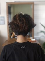 プラント(plant)&nbsp;くせ毛ショートヘア　ハイライト