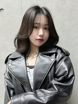 ルームバイシー 新宿(Loom. by Sea) クラゲヘアー×オリーブグレー[小顔/黒髪/ココアベージュ]