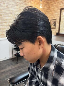 刈り上げ無しセンターパート