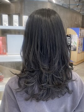 ピークアブー 原宿ハラカド(PEEK-A-BOO) 海外風レイヤーセミロングミディアムヘアハッシュカット