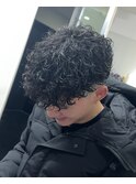 バロックパーマ　ツイストスパイラル眉カットメンズパーマ