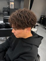 ジェニーバイメノン(JENNIE by Menon) フェザーパーマ センターパート コンマバング