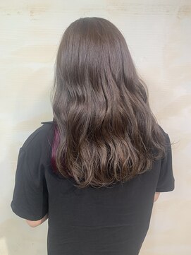 アンククロス 表参道(ANKH CROSS) グレージュ × イヤリングカラー