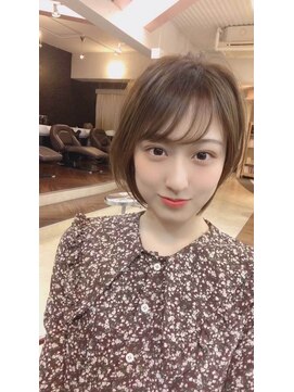 テオ(Theo) Theo /エメラルドアッシュ/ 巻き髪風パーマ/ミディアムボブ