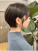 丸み/耳掛け/ショートボブ/大人可愛い@小原拓馬