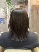 フルーヴ(Fleuve)&nbsp;くすみグレー+オトナハイライト//くびれミディボブ