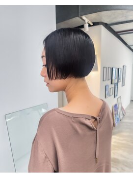 ノード(NODO) 黒髪のミニマムボブ