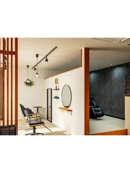 非日常を感じられる癒しの空間で、あなただけのサロンタイムを…。ゆったりとした時間をお過ごしください♪