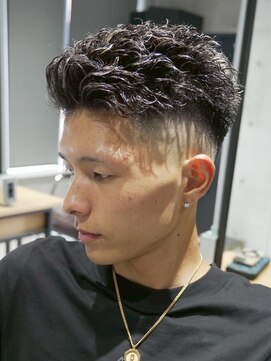 メッツ 原宿(METS) MEN'S/ナチュラルオールバック×フェード/短髪/黒髪