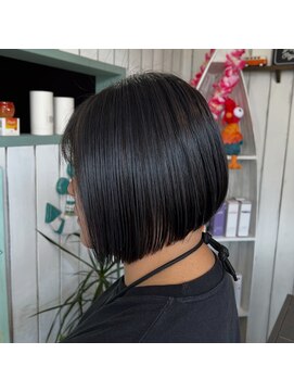 リヴァイアール(rewaiaul) お手入れ楽ちんボブ♪