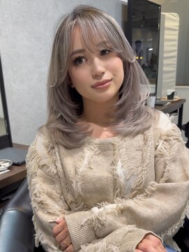 メリー オオサカ(Merly Osaka) 心斎橋/バレイヤージュ/レイヤーカット/海外レイヤー