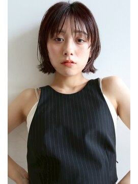 アピィス(appiis) ミルクティーブロンド/ワンホンレイヤーカット/横浜