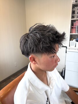 バーグ(Berg) 学生メンズカット