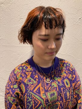 ソレイユ シンサカエ(SOLEIL SHINSAKAE) お洒落なブラックの逆インナーカラー☆