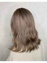 ファンド 千葉(fand)&nbsp;斜めバング/グレージュカラー/シルキーベージュ/マッシュパーマ
