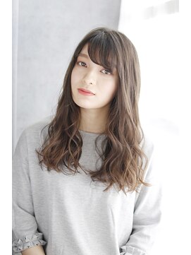 シュシュット(chouchoute) 吉祥寺3分黒髪ホワイトアッシュショートパーマエアリーミディ055