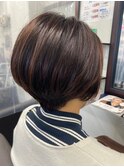 ショートボブ