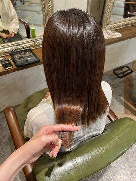 ムーン(moon) #グレージュカラー#シルキーベージュ#斜めバング