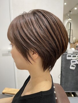 アッカ(ACCA by e.m.a) ［ACCA］佐野/大人ツヤ髪ショートスタイル