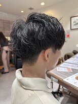 サロンドジョー(salon de joe) スパイラルパーマメンズマッシュ刈り上げ 奥東巧真