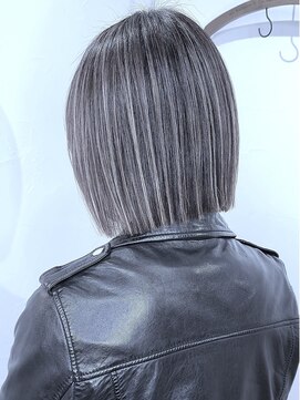 ブレイズヘアー(BLAZEhair) 【完全脱白髪染めデザイン】ホワイトハイライト×ブリーチ3回