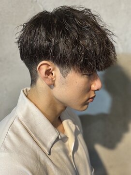 ニアウ 高崎店(Niau) メンズマッシュ縦落ちツイストスパイラルパーマ群馬高崎眉毛韓国