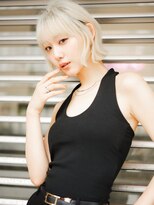 キャプチャー 海老名(capture) 切りっぱなしボブ、ブリーチ、ミルクカラー・ヘアアワード海老名