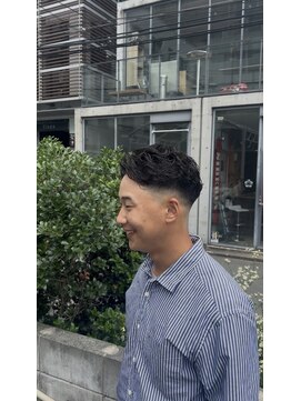 スティミュラス(Stimulus) オシャレな方必見！大人リバースパーマ