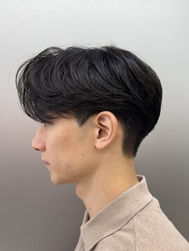 カルム(kalm) メンズセンターパートウルフセンターパートニュアンスパーマ襟足