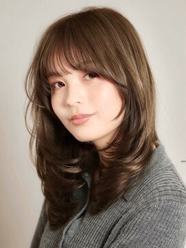 ロングレイヤー小顔顔まわりカット