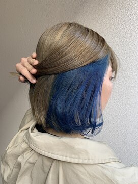 エッジ 下北沢(edge.) ベージュブロンド×ブルーインナー｜透明感ボブ　edge.下北沢