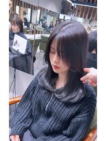 エミタス 三年坂(Emitas)&nbsp;色気のある抜け感レイヤー【和歌山】お顔まわり似合わせ