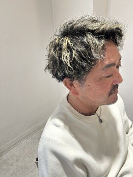 コトナ 六町(kotona) ハイライトパーマ