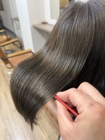 アジュテ(ajouter)&nbsp;【透明感】イルミナ×極上トリートメントで作る艶グレージュ
